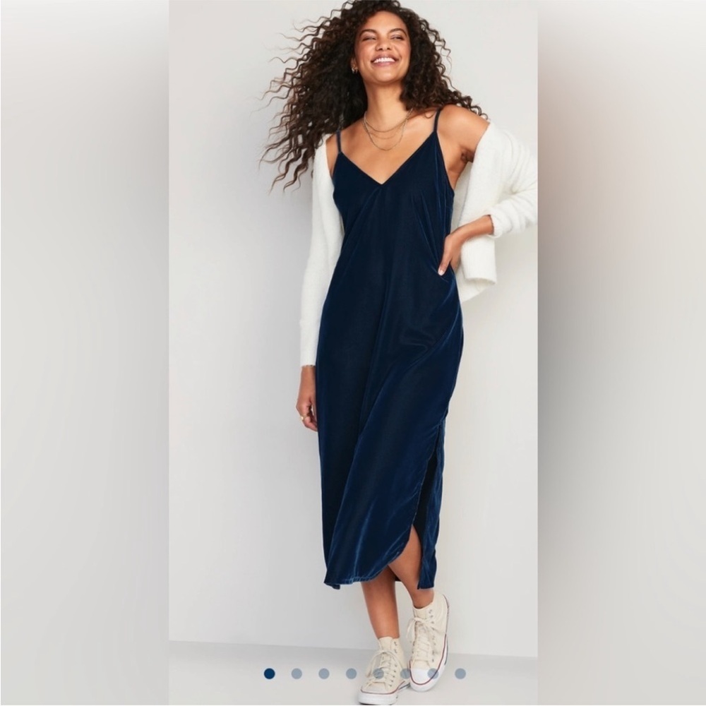 Old Navy Velvet Midi Slip Dress Size XS‎ Tall